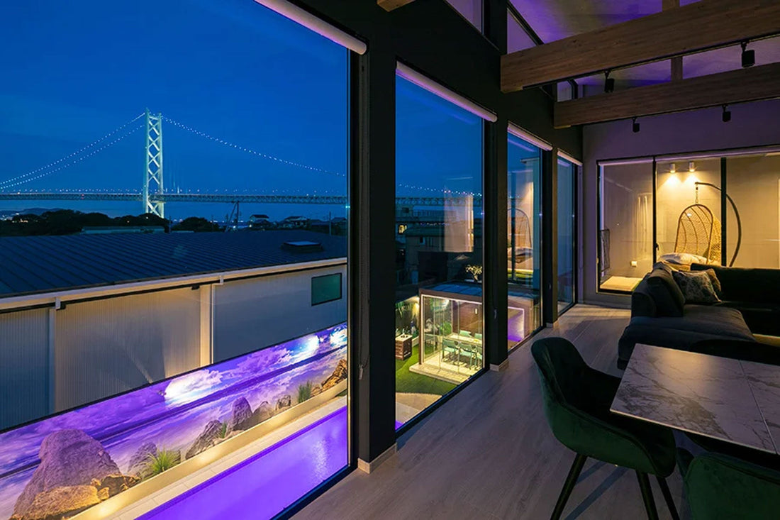 明石海峡大橋の絶景を望むプライベートプール・バレルサウナ・ジャグジー付きリゾートがオープン